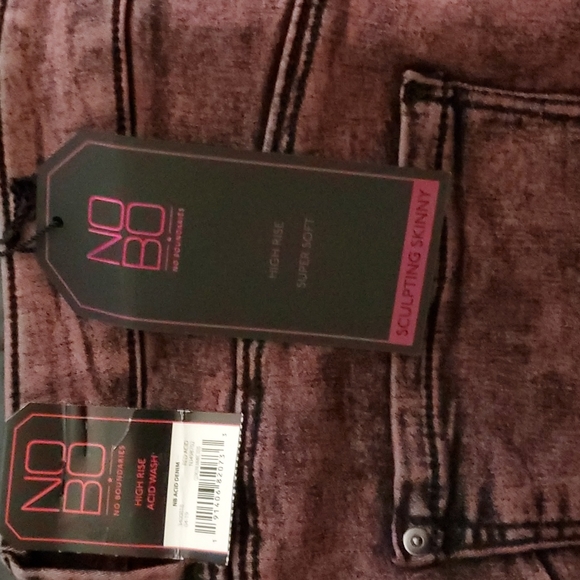 NWT no Boundaries Sz 15 sculpting skinny jeans or jeggings - Picture 4 of 4